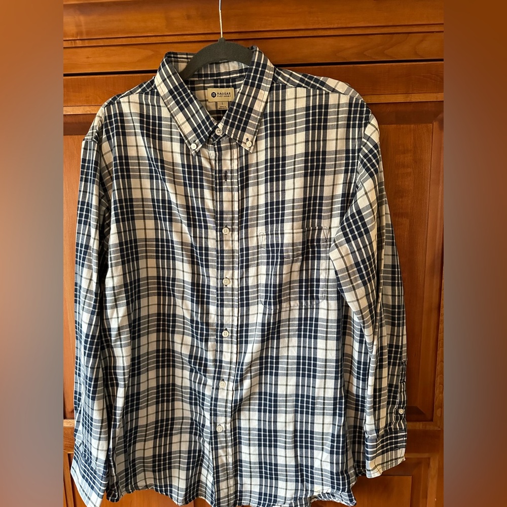 Haggar Mens plaid button down casual shirt Size L
